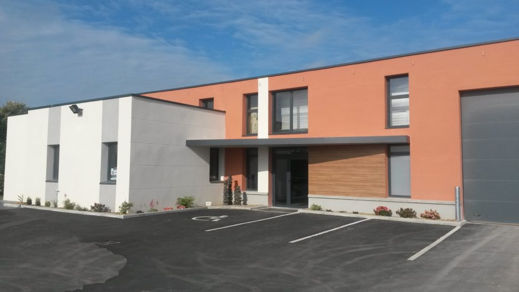 Aperçu du Bâtiment de l'entreprise CTA après l'incendie qui a ravagé l'atelier